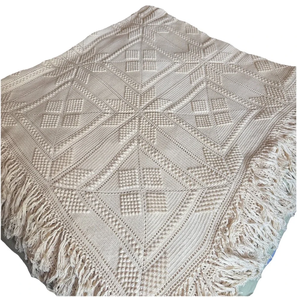 Historic Charleston Handmade Ecru Crochet Cotton QUEEN Blanket Star Popcorn Boho